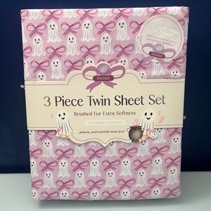 NWT Halloween Pink Ghost Twin Sheets